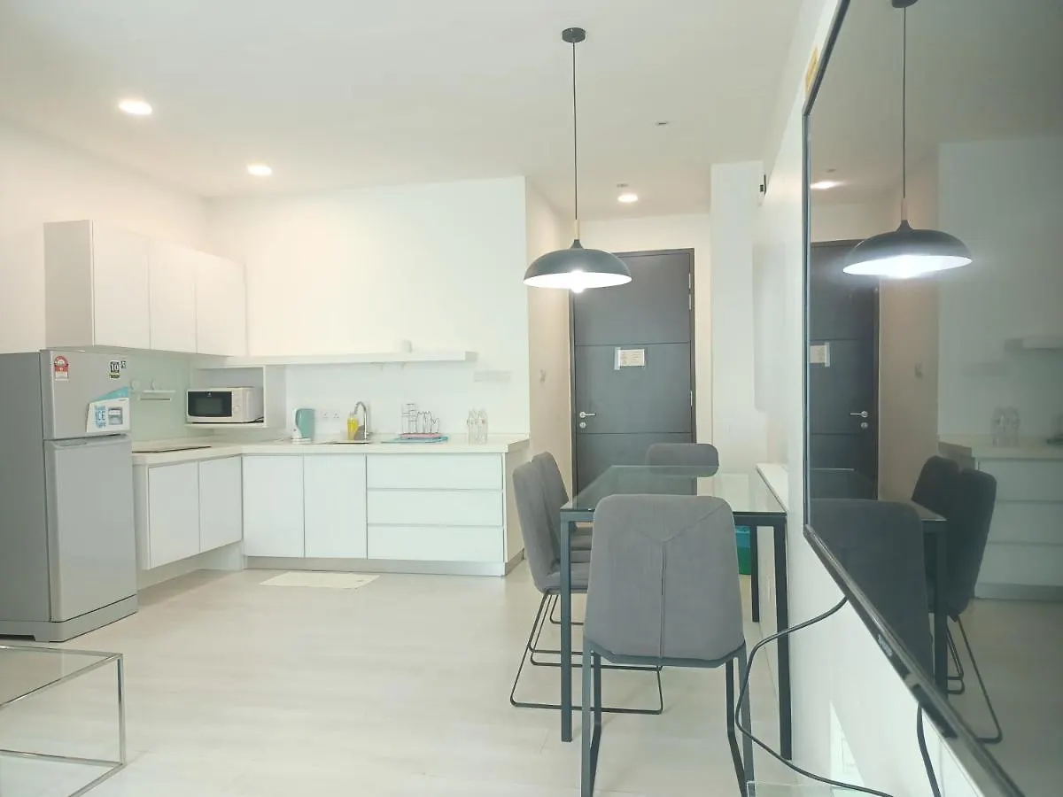 Deluxe Suites Stay, Netflix,2Br, George Town Apartment