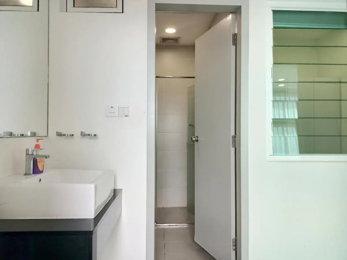 Deluxe Suites Stay, Netflix,2Br, George Town 0*,  Malaysia